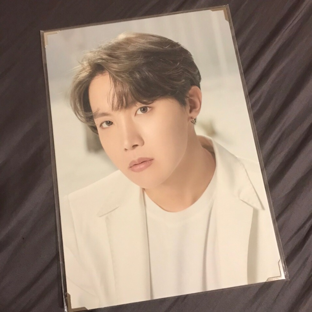 Official Premium photo